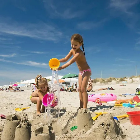 Neuf, Calme, Proche Plage, Parking Prive, Clim, Wifi, Ideal Famille - Fr-1-328-243 *